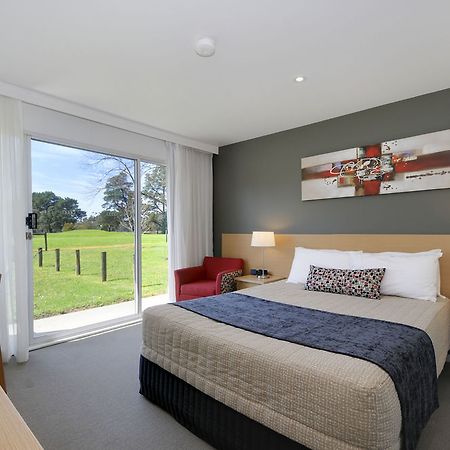 Quality Inn & Suites Traralgon Extérieur photo